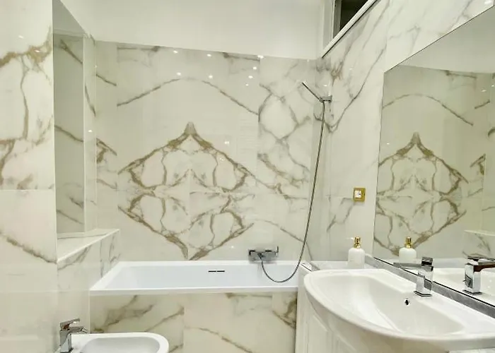 Arca Luxury בית הארחה