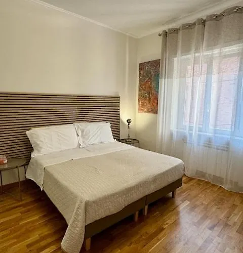 Arca Luxury בית הארחה 4*